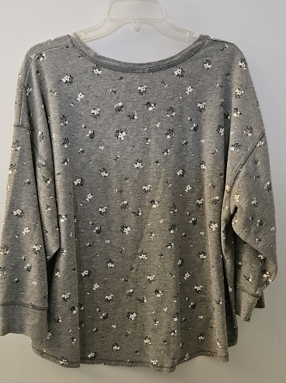 Old Navy Floral Print Thermal - Picture 2 of 5